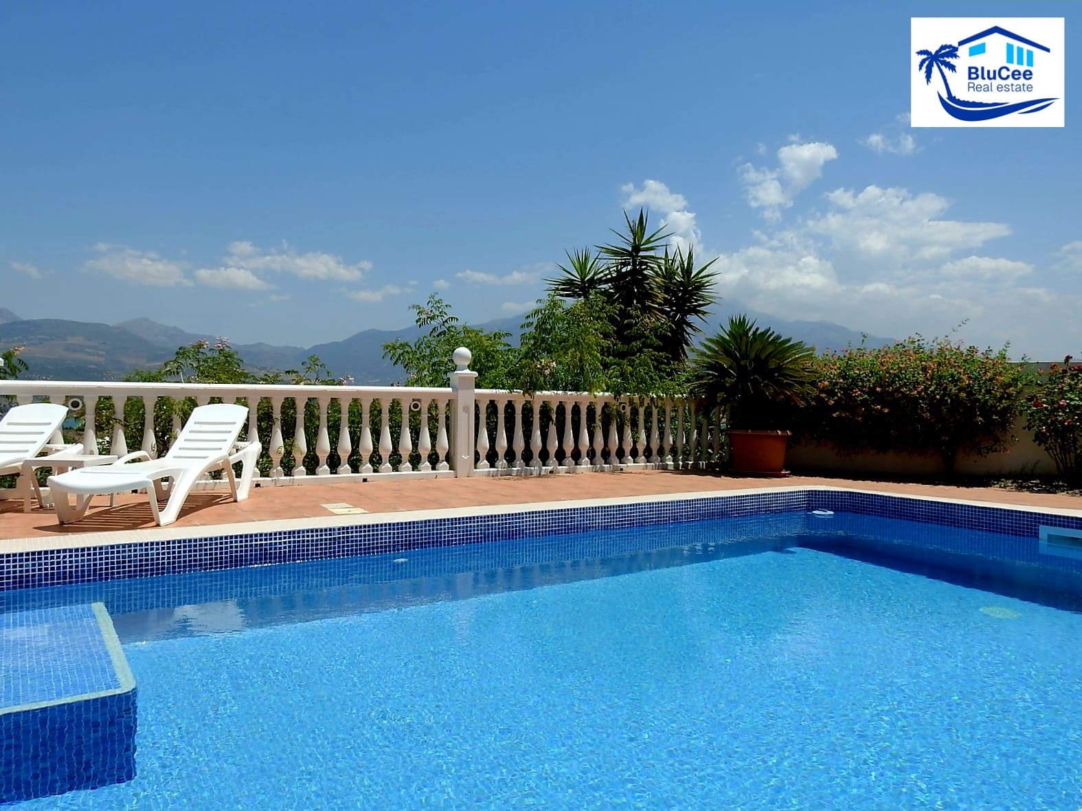 3 Zimmer Villa zu verkaufen in Los Romanes mit Pool Garage - 475.000 € (Ref: 9942874)