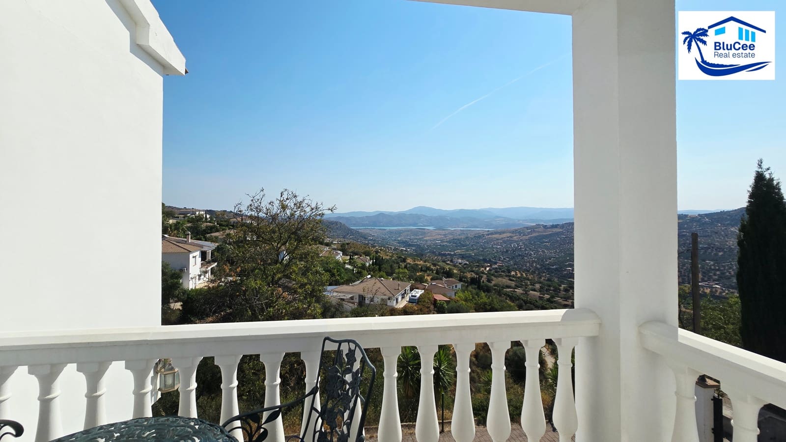 4 soveværelse Villa til salg i Alcaucin med swimmingpool garage - € 369.000 (Ref: 9942888)