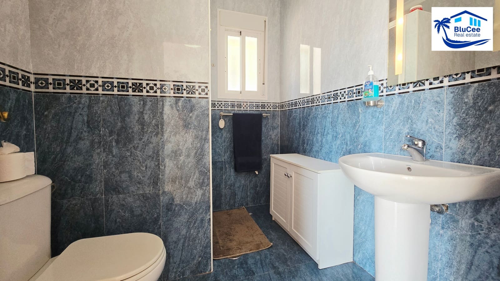 4 soveværelse Villa til salg i Alcaucin med swimmingpool garage - € 369.000 (Ref: 9942888)