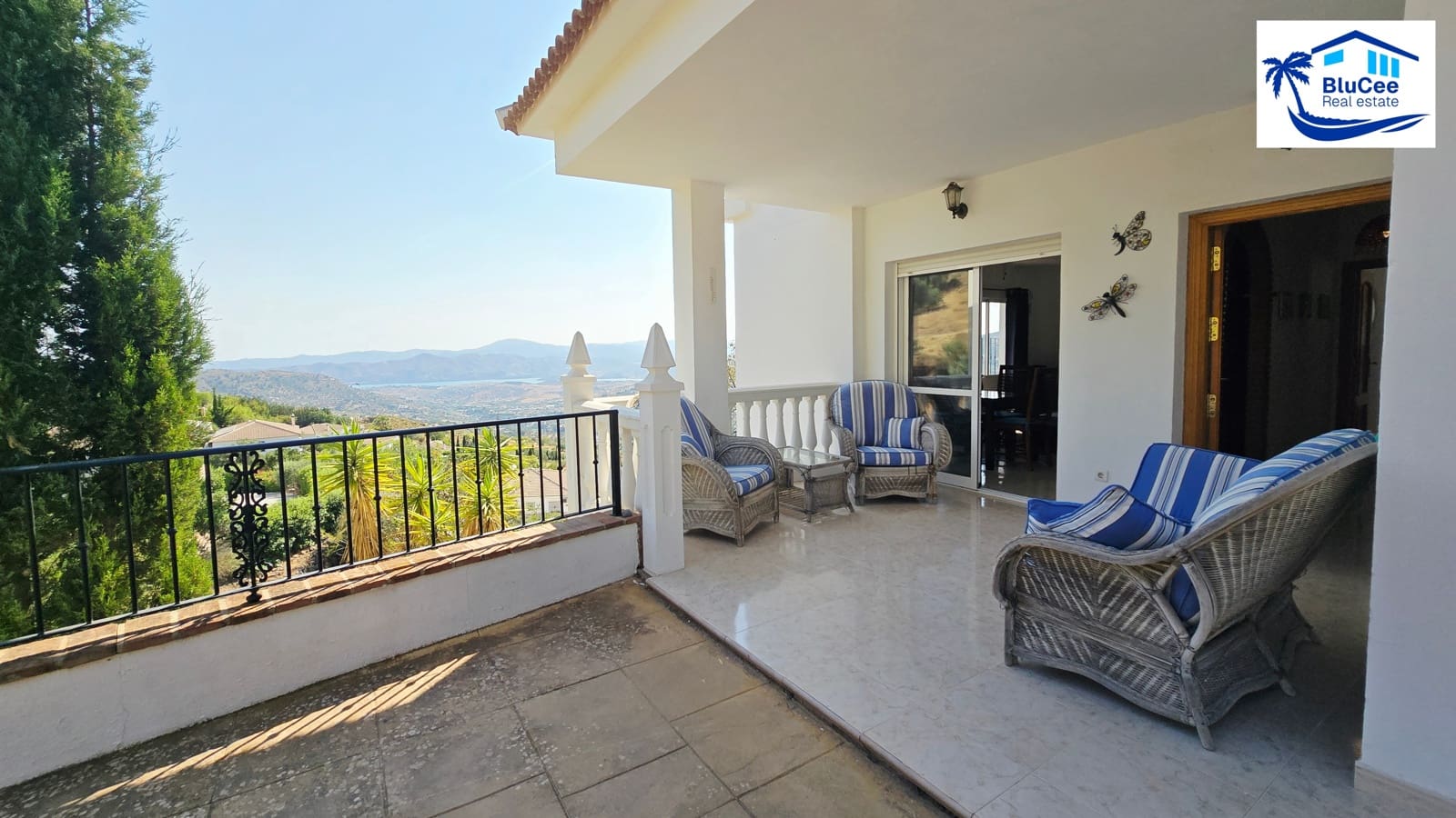 4 soveværelse Villa til salg i Alcaucin med swimmingpool garage - € 369.000 (Ref: 9942888)