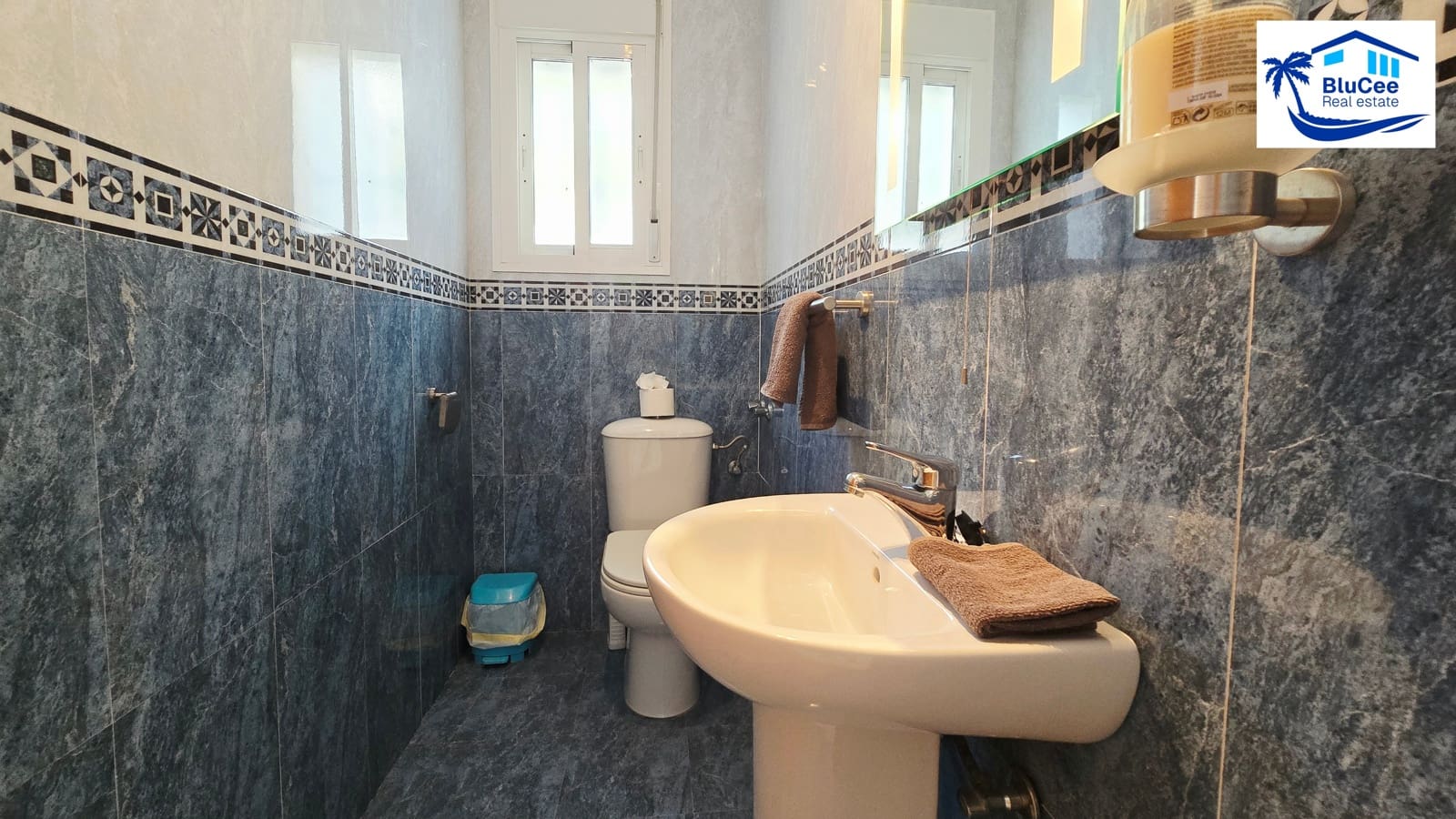 4 soveværelse Villa til salg i Alcaucin med swimmingpool garage - € 369.000 (Ref: 9942888)