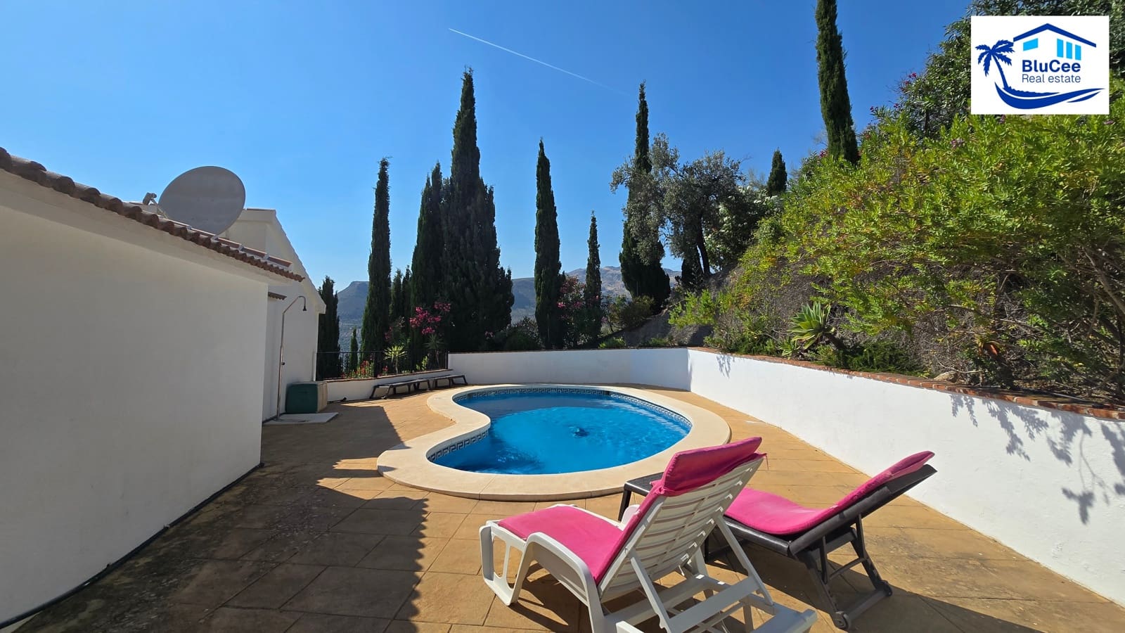 4 soveværelse Villa til salg i Alcaucin med swimmingpool garage - € 369.000 (Ref: 9942888)
