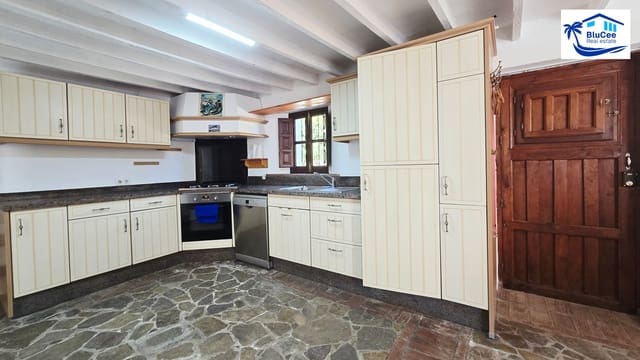 4 chambre Finca/Maison de Campagne à vendre à Alcaucín avec piscine garage - 375 000 € (Ref: 9968651)