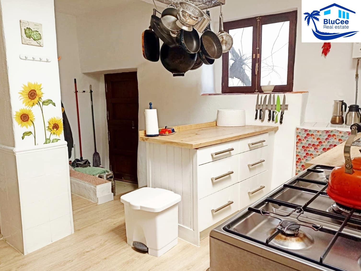 6 bedroom Townhouse for sale in Cadiar - € 165,000 (Ref: 9973678)
