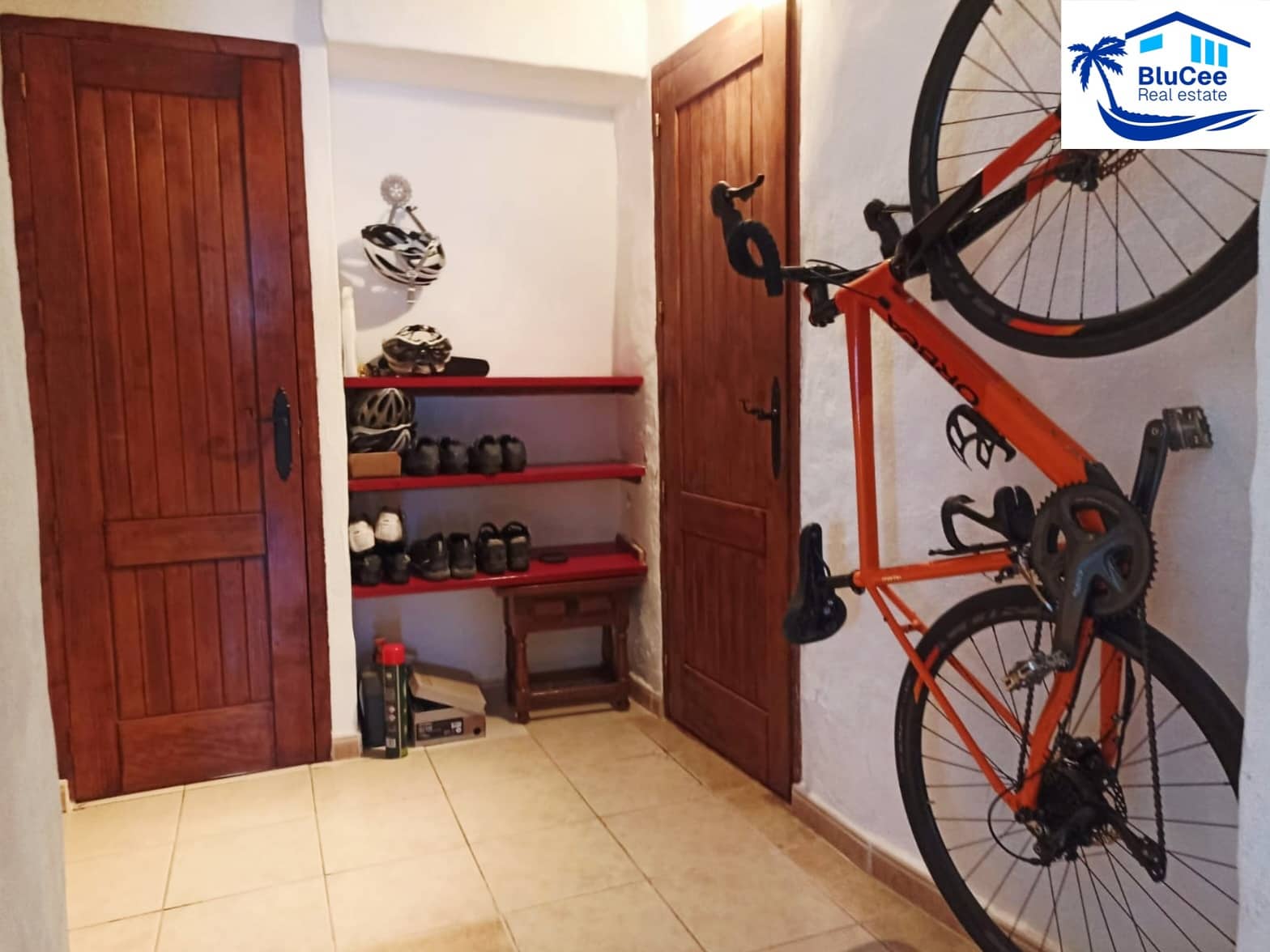 6 bedroom Townhouse for sale in Cadiar - € 165,000 (Ref: 9973678)