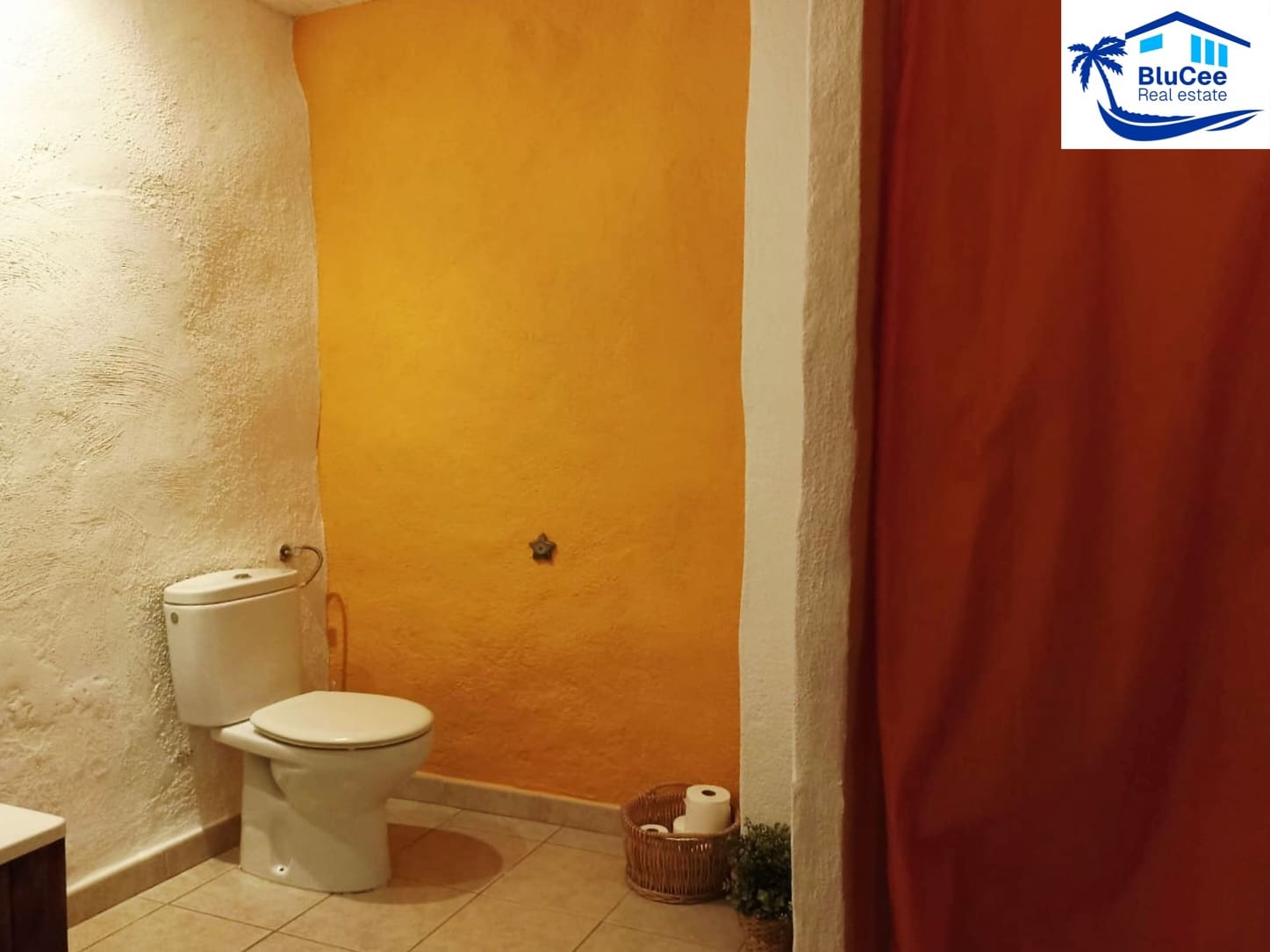 6 bedroom Townhouse for sale in Cadiar - € 165,000 (Ref: 9973678)