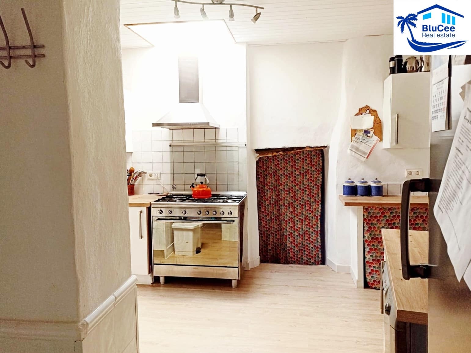 6 bedroom Townhouse for sale in Cadiar - € 165,000 (Ref: 9973678)