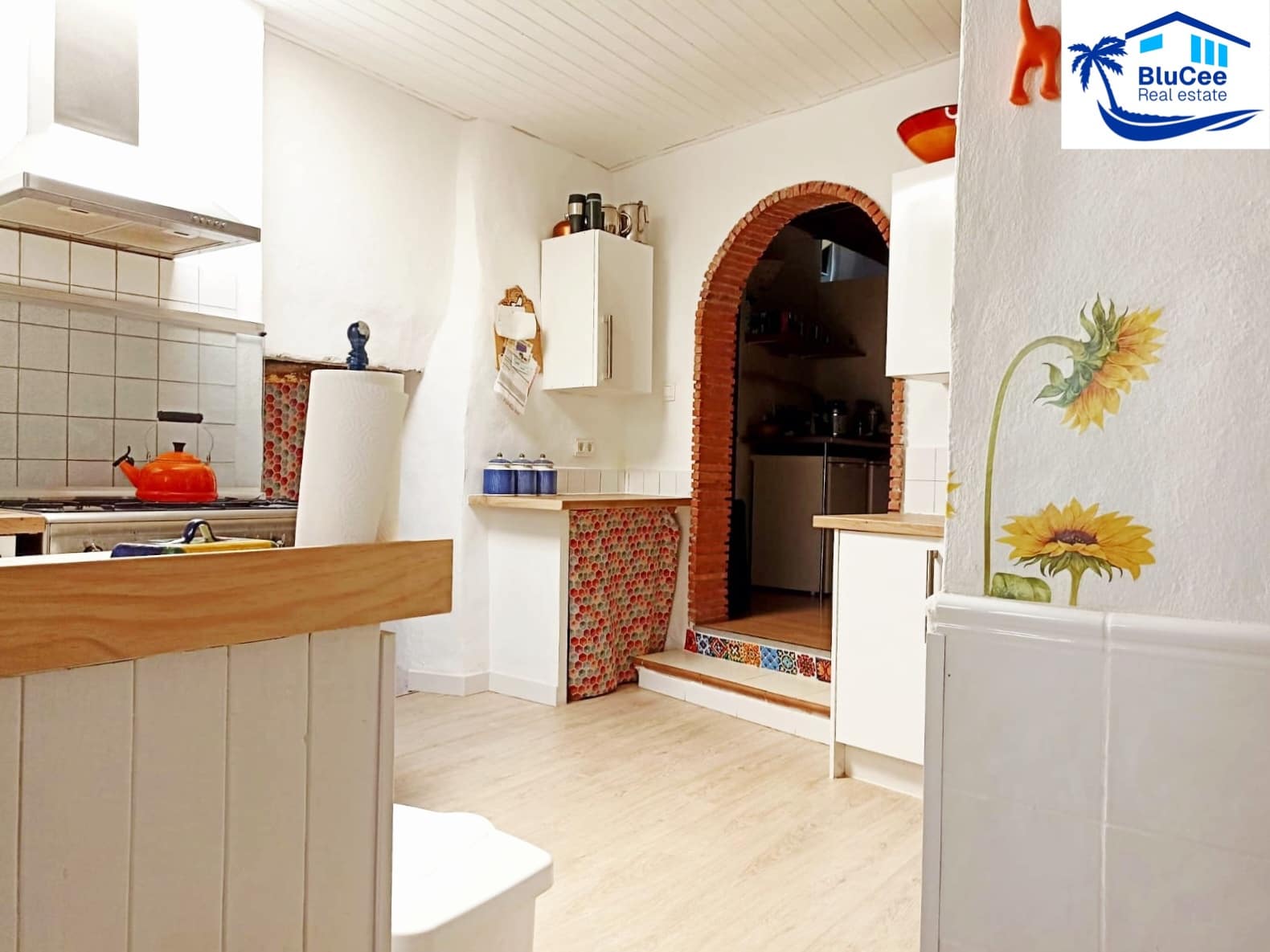 6 bedroom Townhouse for sale in Cadiar - € 165,000 (Ref: 9973678)