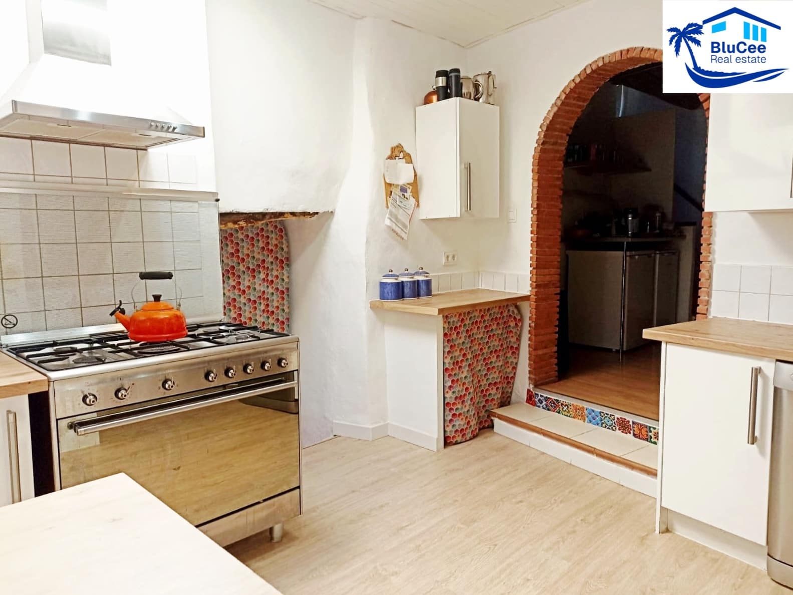6 bedroom Townhouse for sale in Cadiar - € 165,000 (Ref: 9973678)