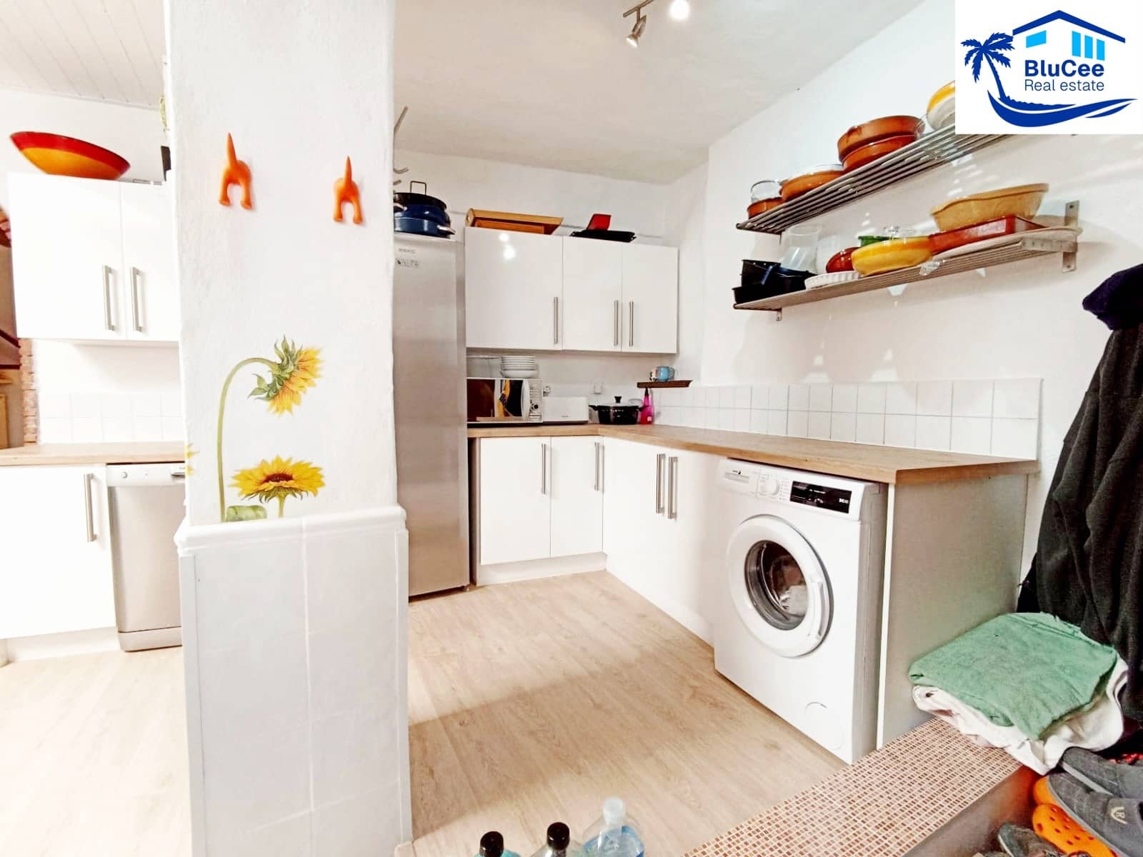 6 bedroom Townhouse for sale in Cadiar - € 165,000 (Ref: 9973678)