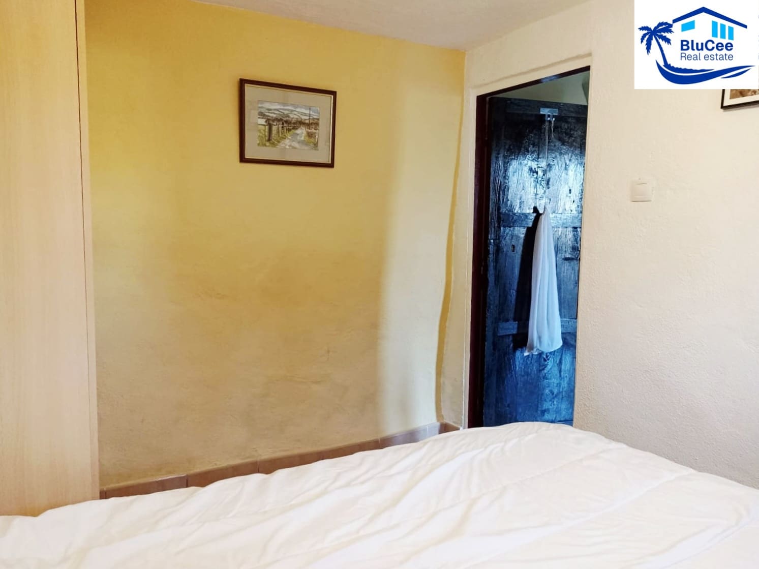 6 bedroom Townhouse for sale in Cadiar - € 165,000 (Ref: 9973678)