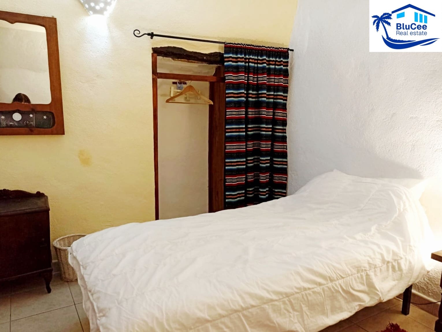 6 bedroom Townhouse for sale in Cadiar - € 165,000 (Ref: 9973678)