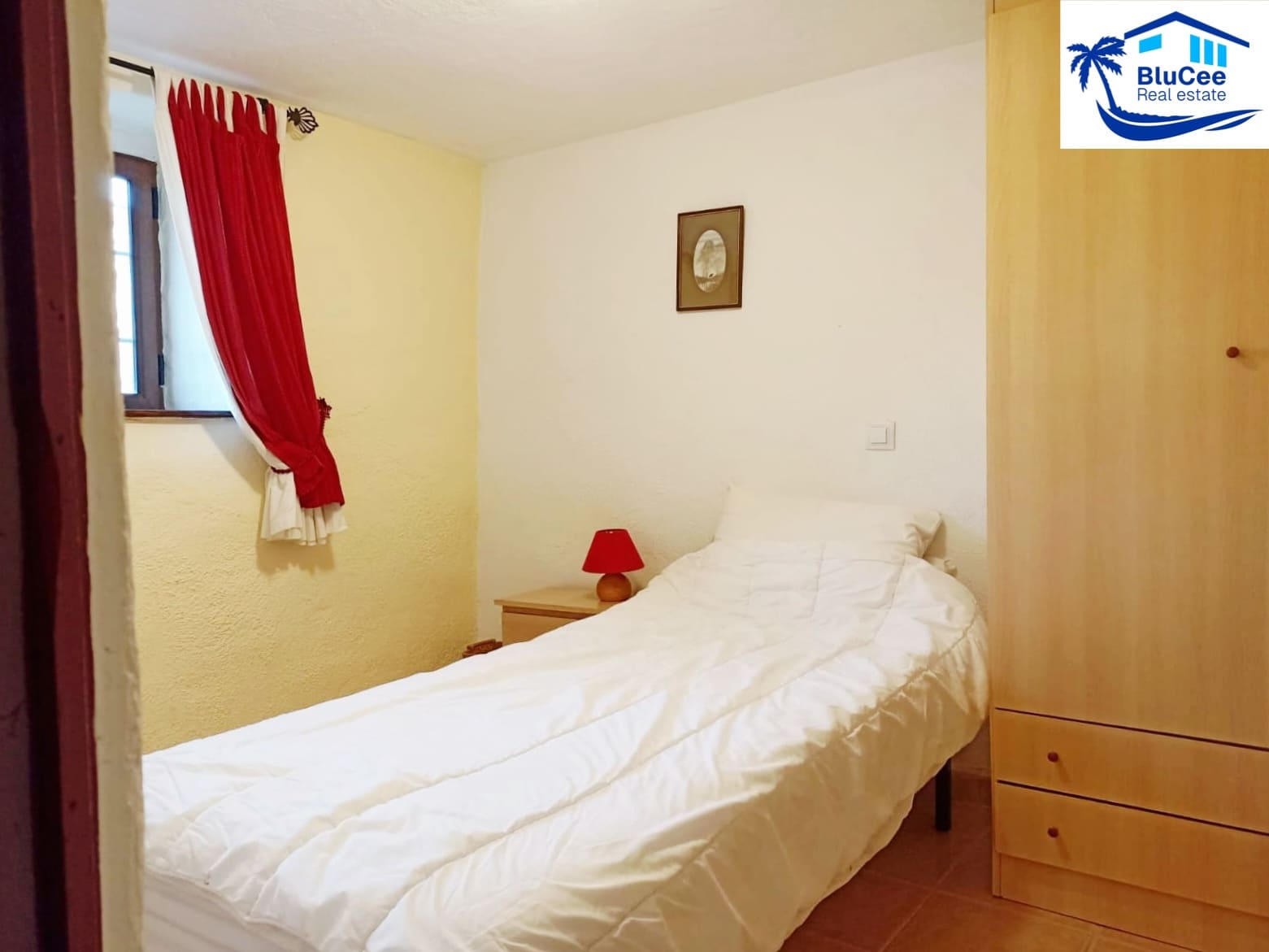 6 bedroom Townhouse for sale in Cadiar - € 165,000 (Ref: 9973678)