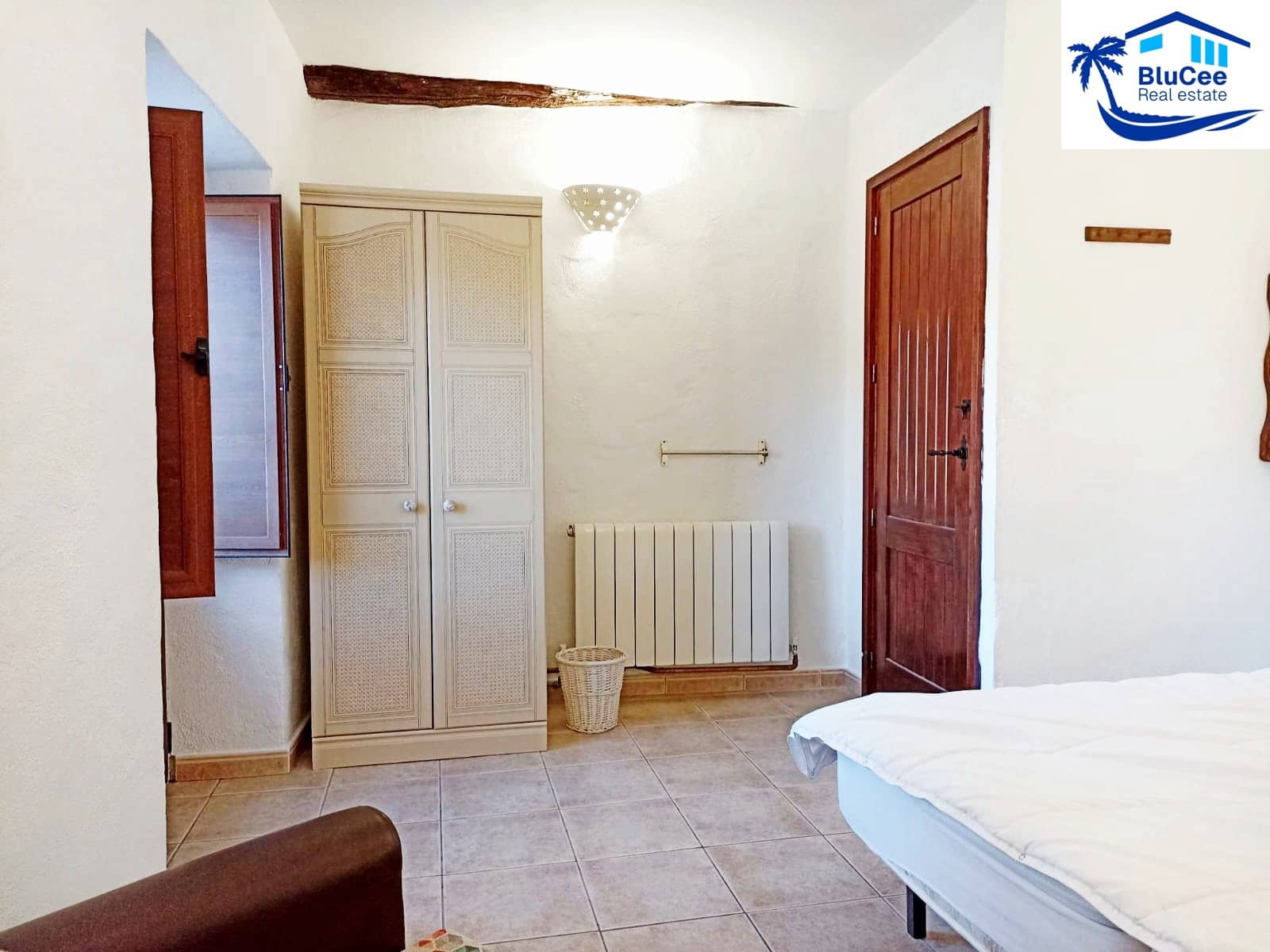 6 bedroom Townhouse for sale in Cadiar - € 165,000 (Ref: 9973678)