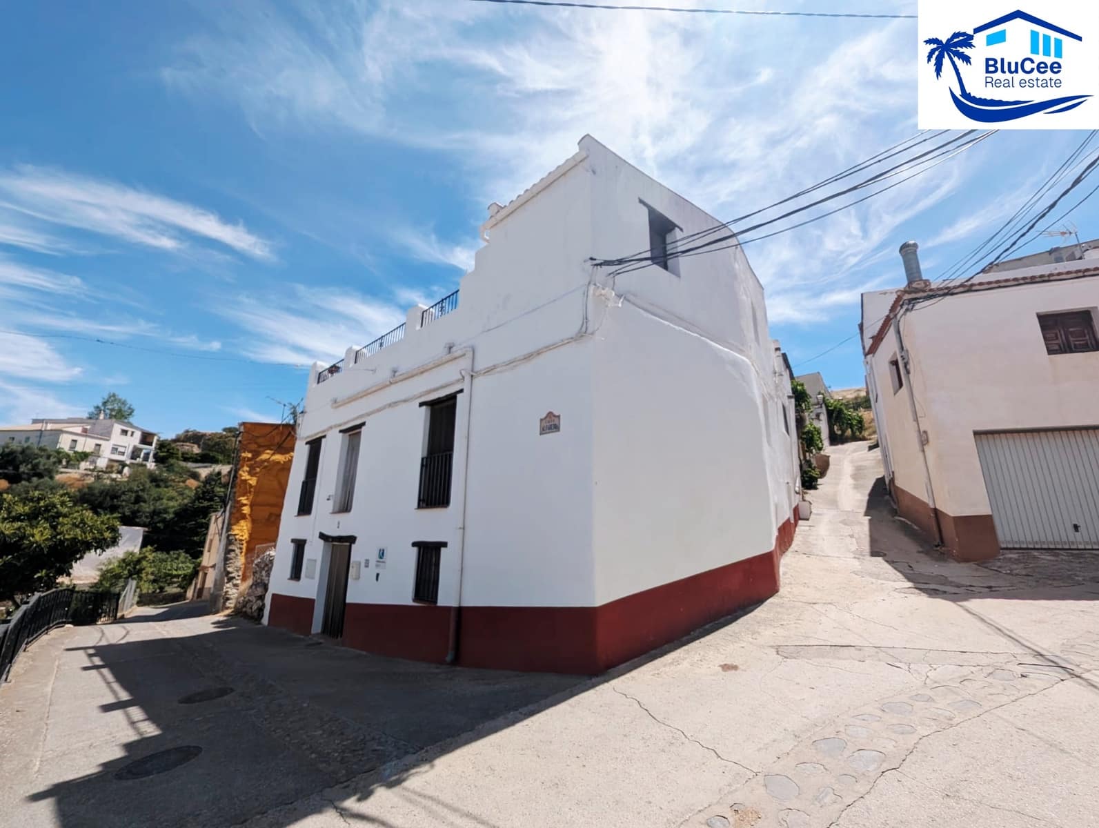6 bedroom Townhouse for sale in Cadiar - € 165,000 (Ref: 9973678)
