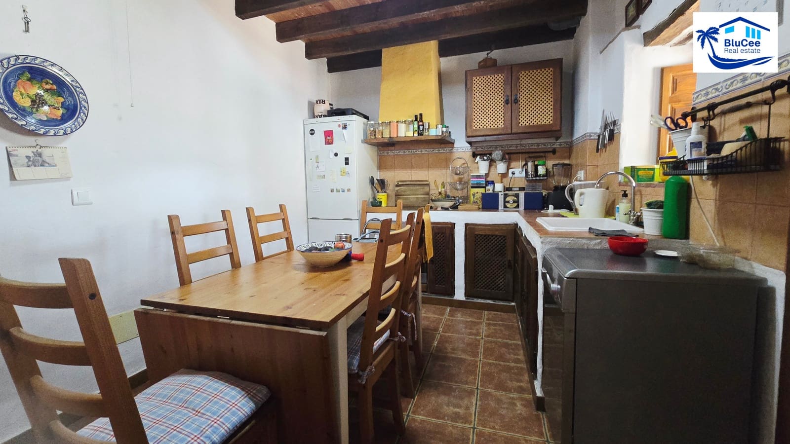 Casa de 4 habitaciones en Almáchar en venta - 215.000 € (Ref: 9985869)