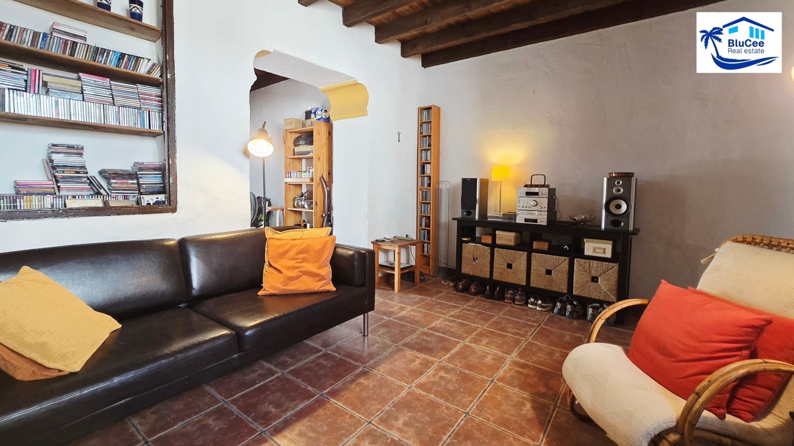 Casa de 4 habitaciones en Almáchar en venta - 215.000 € (Ref: 9985869)