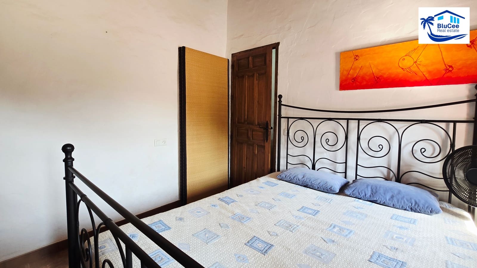Casa de 4 habitaciones en Almáchar en venta - 215.000 € (Ref: 9985869)