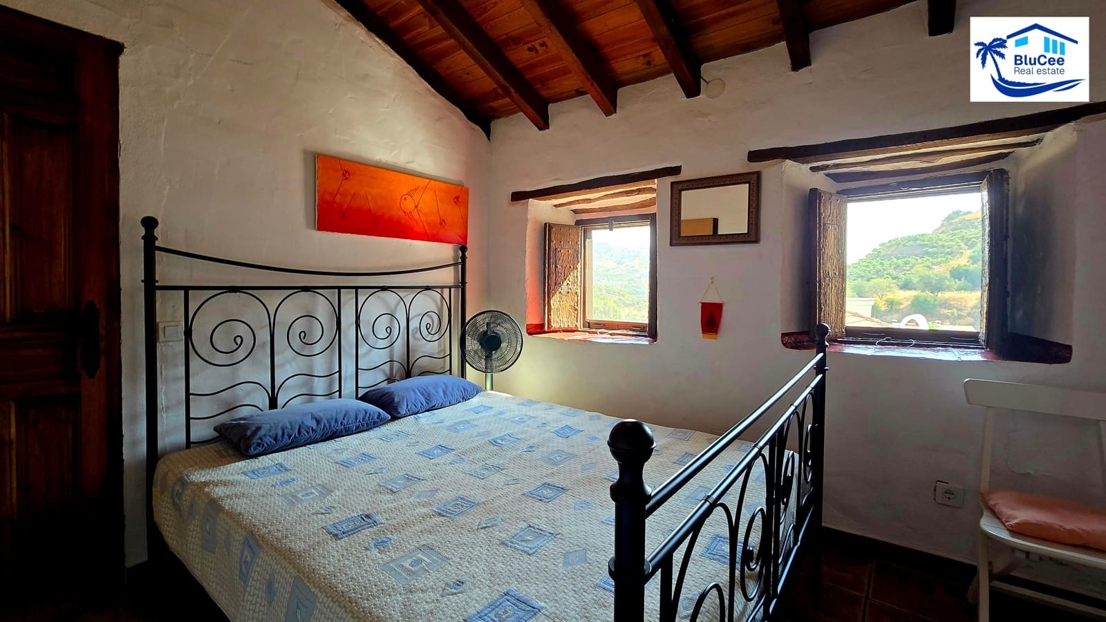 Casa de 4 habitaciones en Almáchar en venta - 215.000 € (Ref: 9985869)