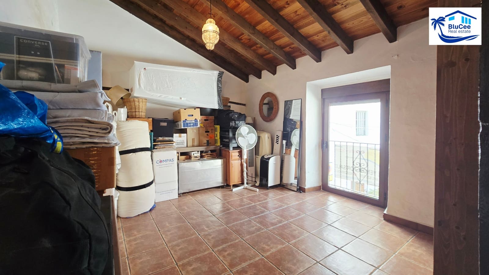 Casa de 4 habitaciones en Almáchar en venta - 215.000 € (Ref: 9985869)