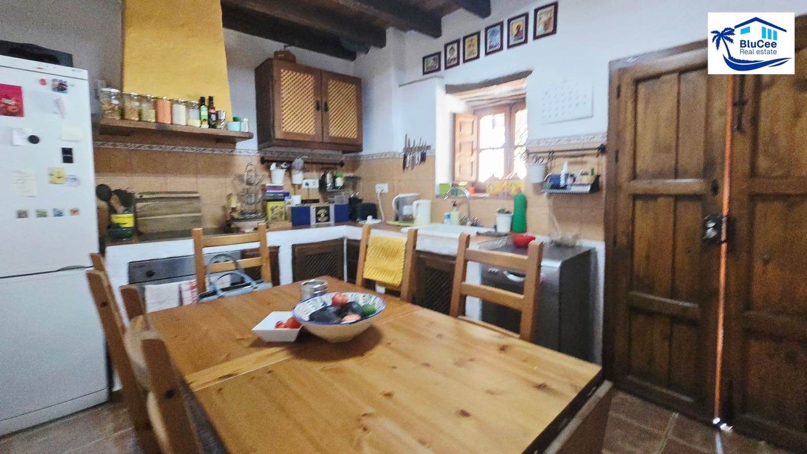 Casa de 4 habitaciones en Almáchar en venta - 215.000 € (Ref: 9985869)