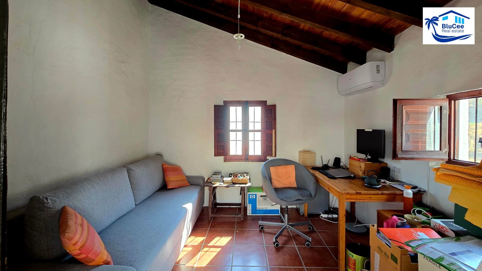Casa de 4 habitaciones en Almáchar en venta - 215.000 € (Ref: 9985869)