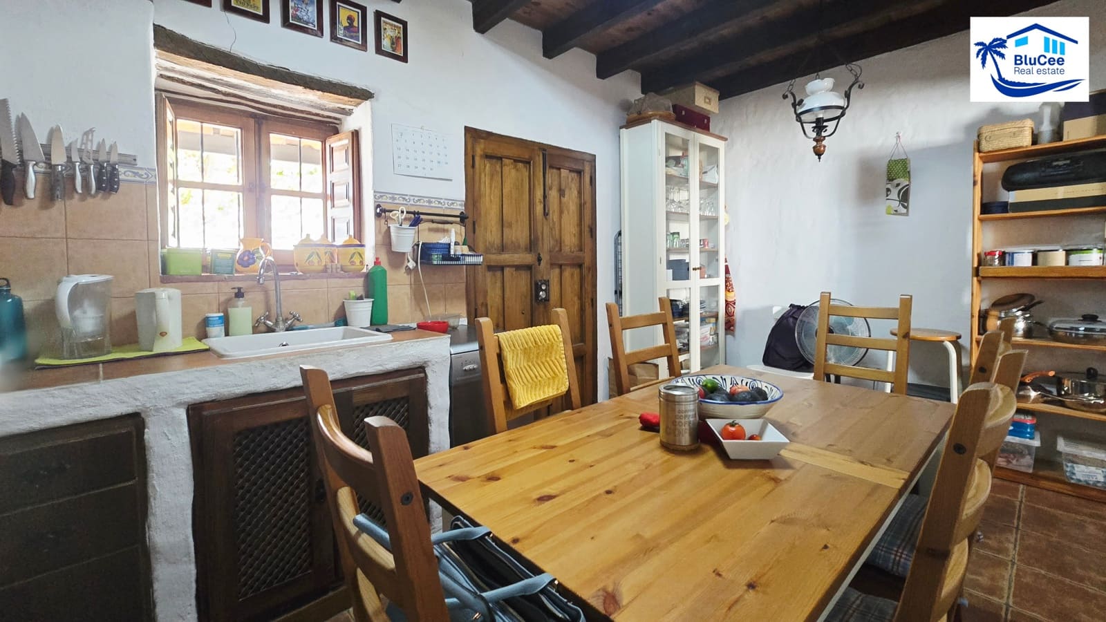 Casa de 4 habitaciones en Almáchar en venta - 215.000 € (Ref: 9985869)