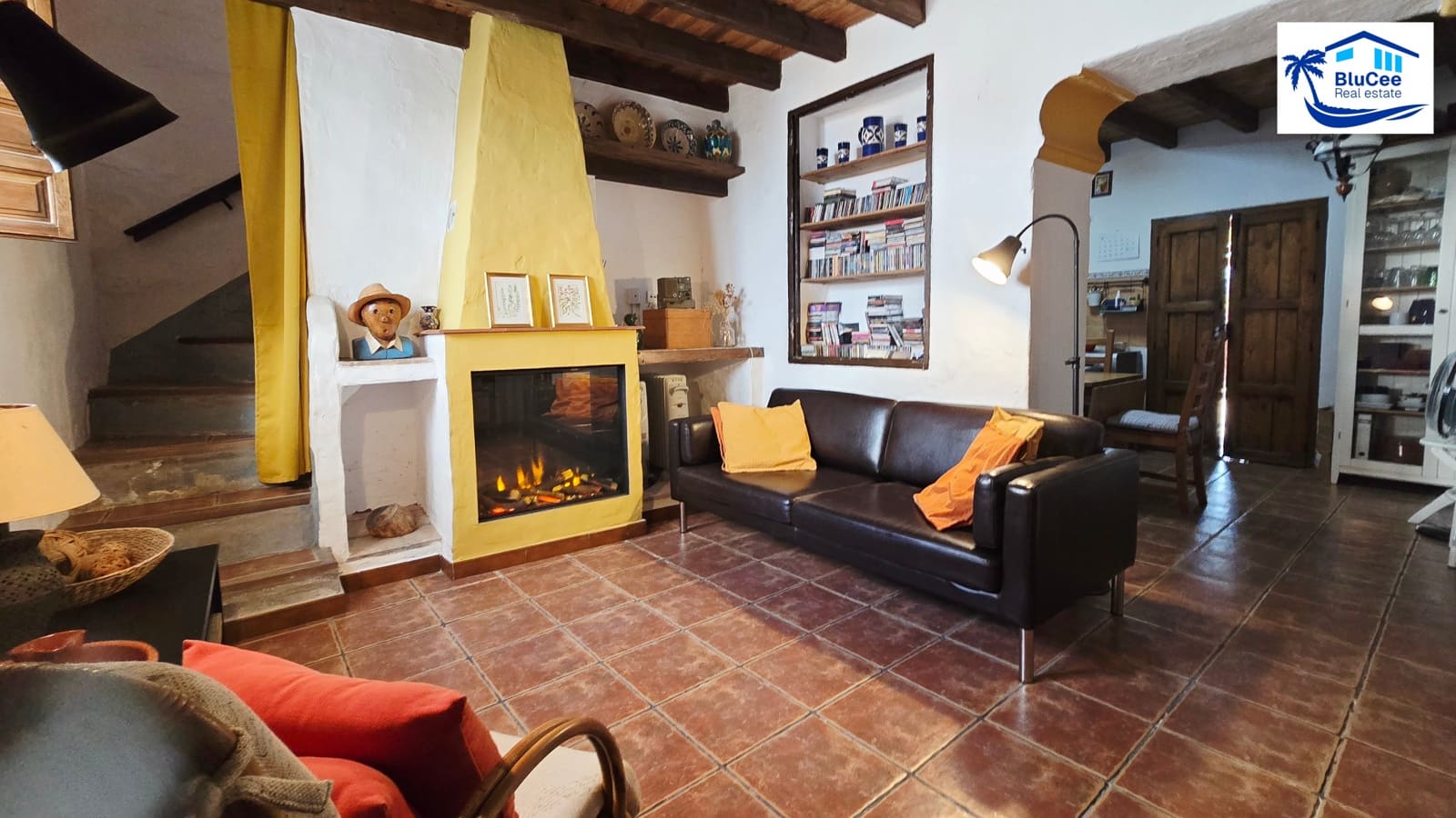 Casa de 4 habitaciones en Almáchar en venta - 215.000 € (Ref: 9985869)