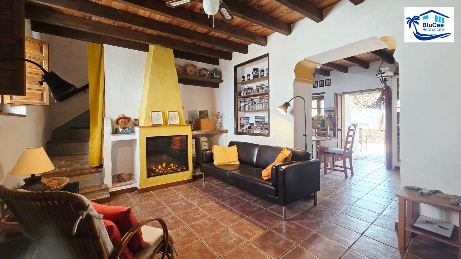 Casa de 4 habitaciones en Almáchar en venta - 215.000 € (Ref: 9985869)