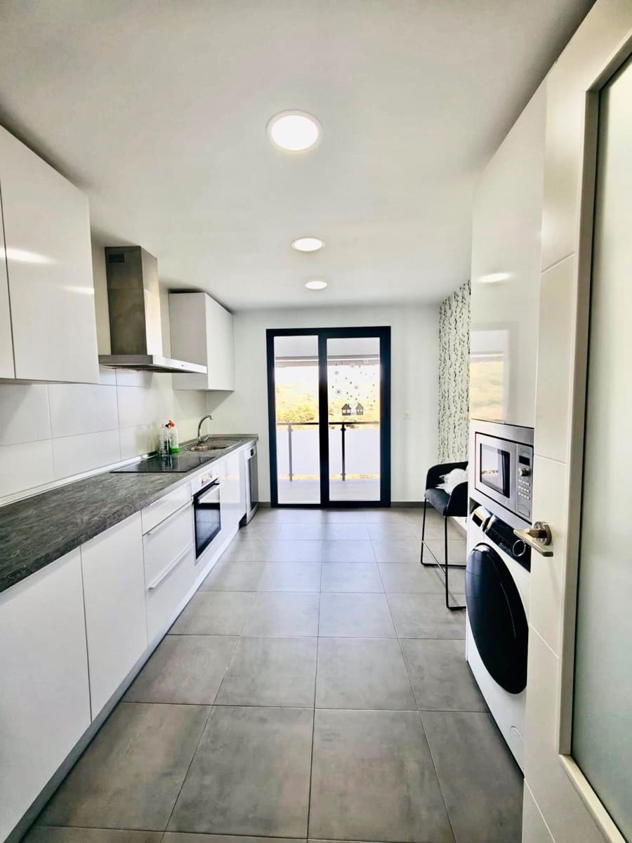 4 chambre Appartement à vendre à La Cala del Moral avec piscine garage - 499 000 € (Ref: 9986077)