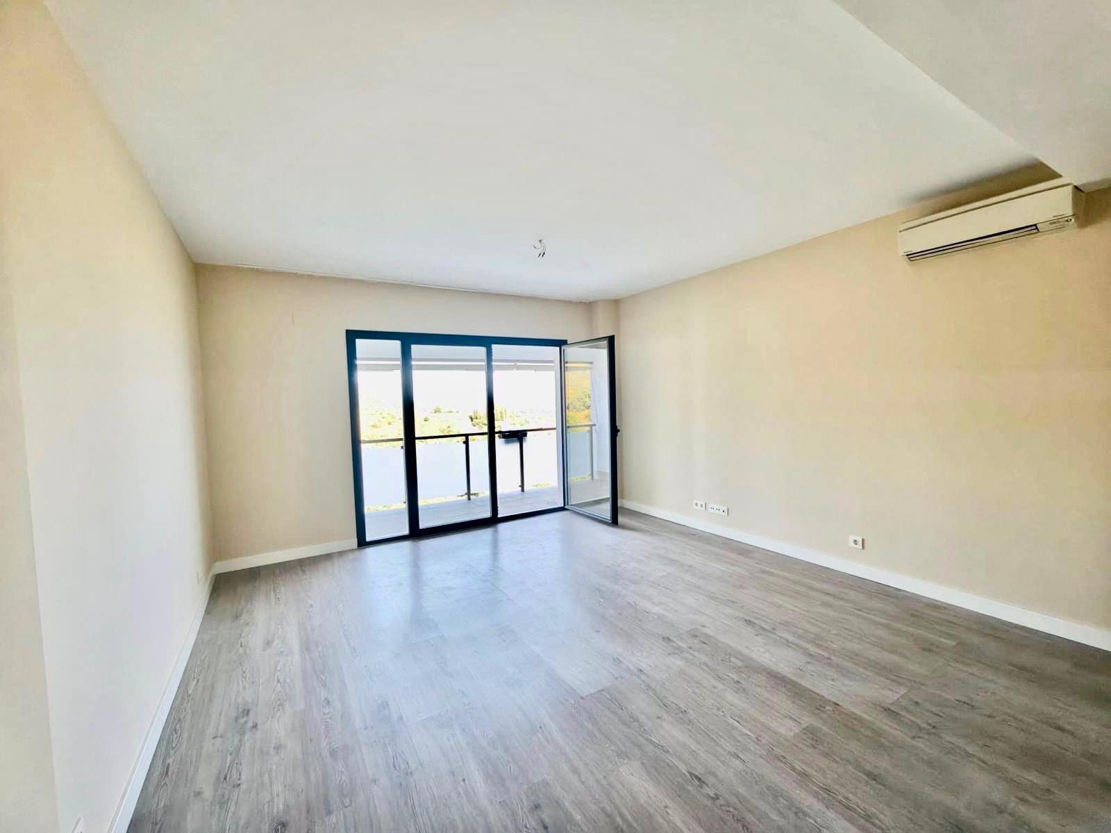4 chambre Appartement à vendre à La Cala del Moral avec piscine garage - 499 000 € (Ref: 9986077)