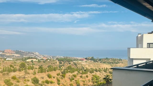 4 soverom Leilighet til salgs i La Cala del Moral, Rincón de la Victoria med svømmebasseng garasje - € 499 000 (Ref: 9986077)