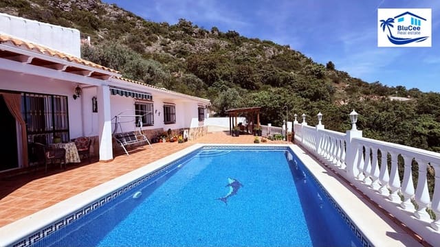 3 soverom Villa til salgs i Comares med svømmebasseng garasje - € 345 000 (Ref: 9993650)
