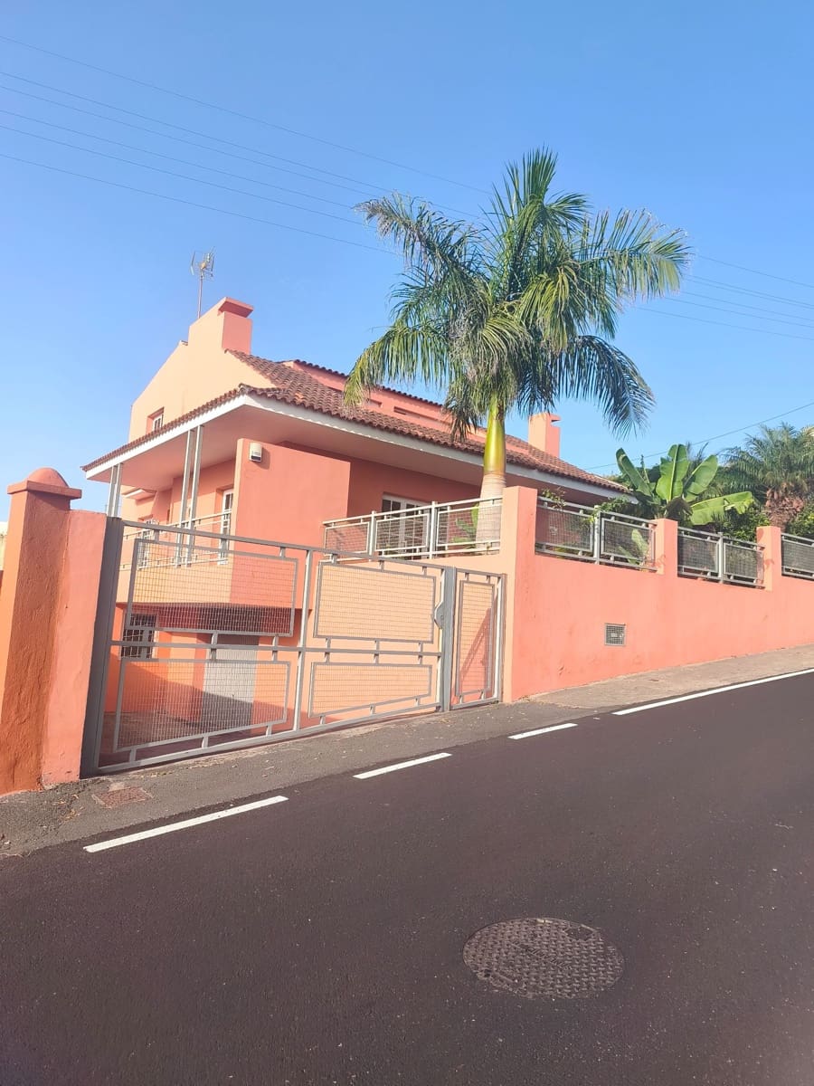 4 camera da letto Villa in vendita in Tacoronte con garage - 520.000 € (Rif: 10005139)