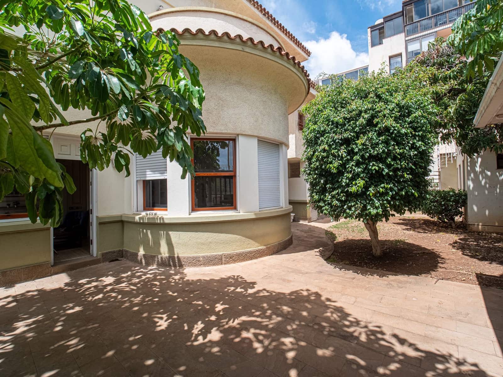 Chalet de 14 habitaciones en Santa Cruz de Tenerife en venta con garaje - 2.900.000 € (Ref: 10044558)