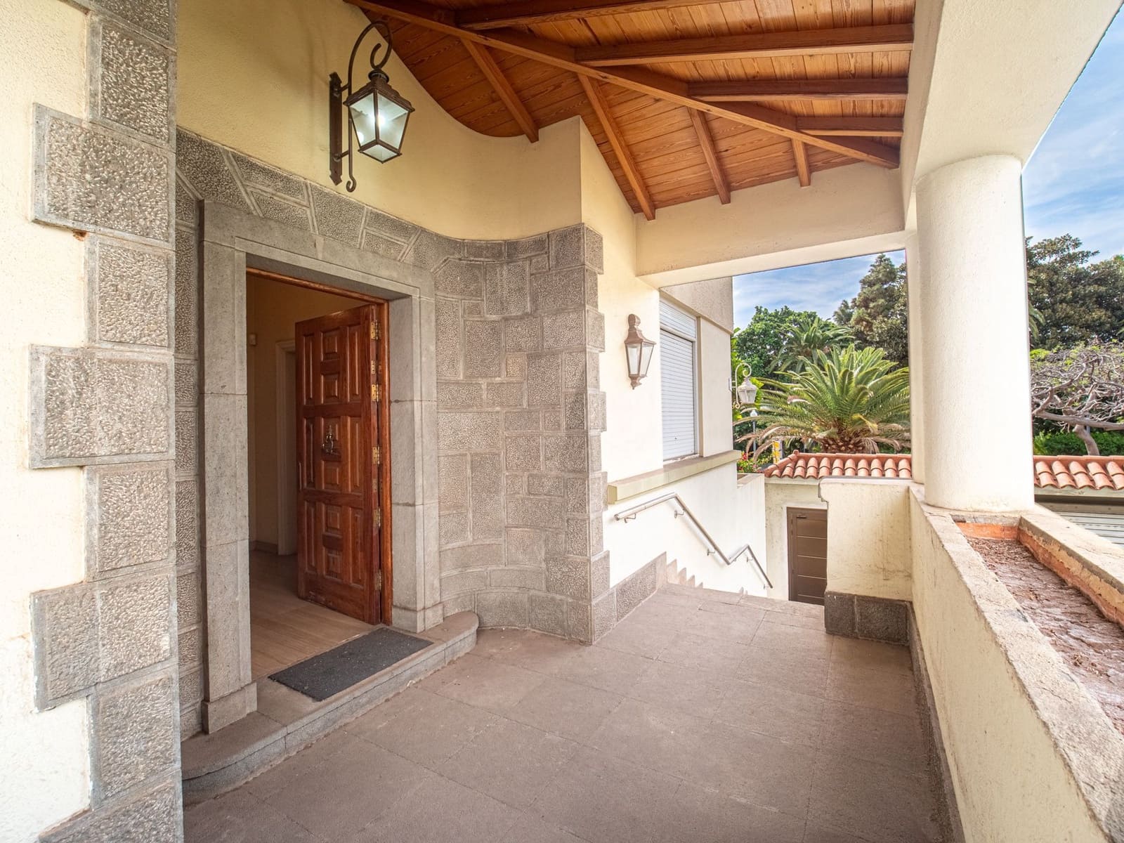 Chalet de 14 habitaciones en Santa Cruz de Tenerife en venta con garaje - 2.900.000 € (Ref: 10044558)
