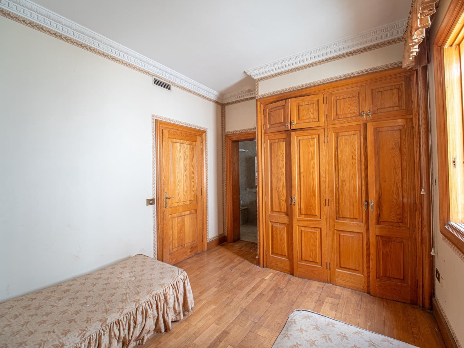 Chalet de 14 habitaciones en Santa Cruz de Tenerife en venta con garaje - 2.900.000 € (Ref: 10044558)