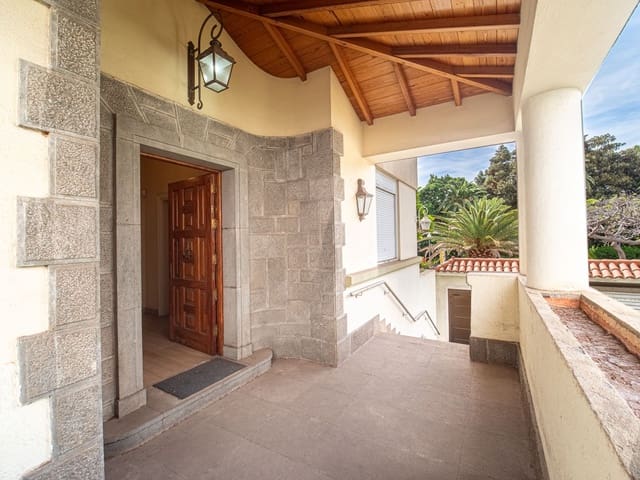 Chalet de 14 habitaciones en Las Mimosas, Santa Cruz de Tenerife en venta con garaje - 2.900.000 € (Ref: 10044558)