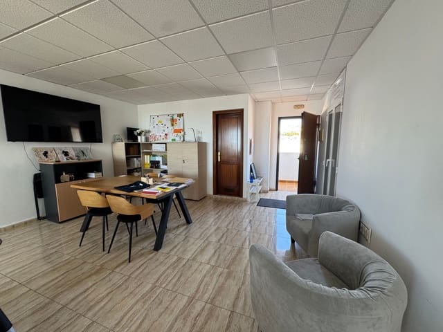 Kantoor te koop in Buenos Aires, Santa Cruz de Tenerife - € 115.000 (Ref: 10044560)