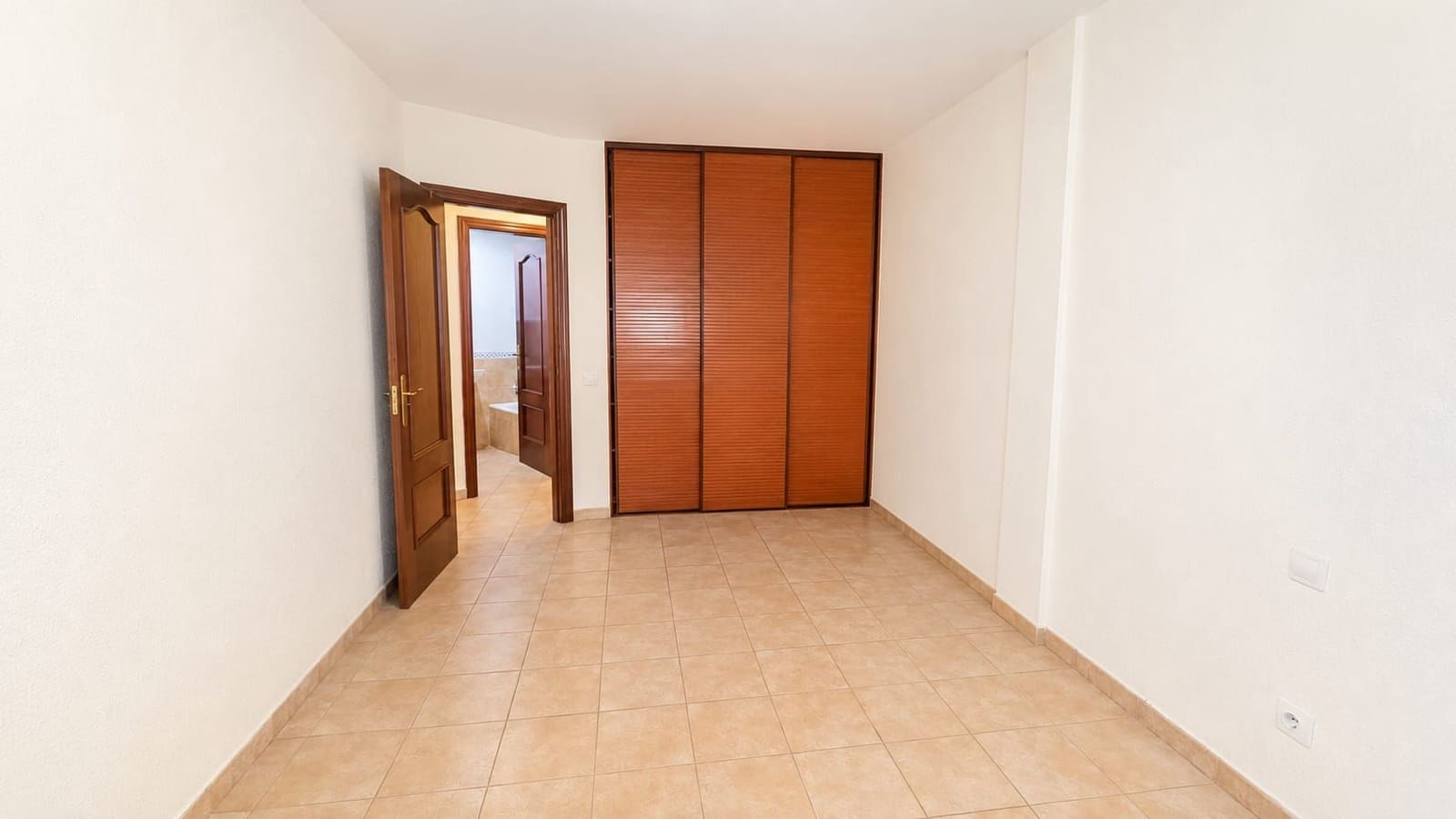 1 bedroom Flat for sale in Candelaria with pool - € 295,000 (Ref: 10048823)