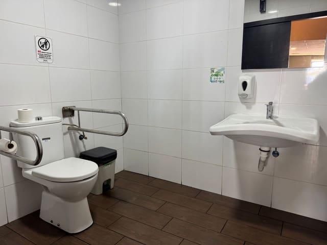 Kaupallinen myytävänä paikassa Toscal, Santa Cruz de Tenerife - 600 000 € (Ref: 10080502)