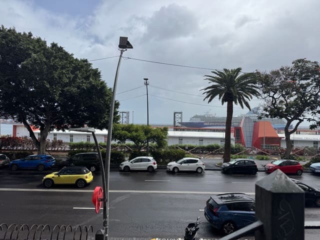 Kaupallinen myytävänä paikassa Toscal, Santa Cruz de Tenerife - 600 000 € (Ref: 10080502)