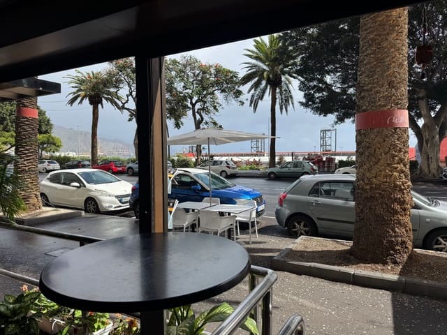 Kaupallinen myytävänä paikassa Toscal, Santa Cruz de Tenerife - 600 000 € (Ref: 10080502)