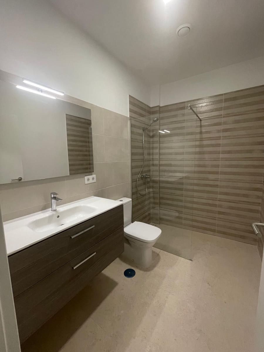 2 soverom Leilighet til salgs i Santa Cruz de Tenerife - € 250 000 (Ref: 10099717)