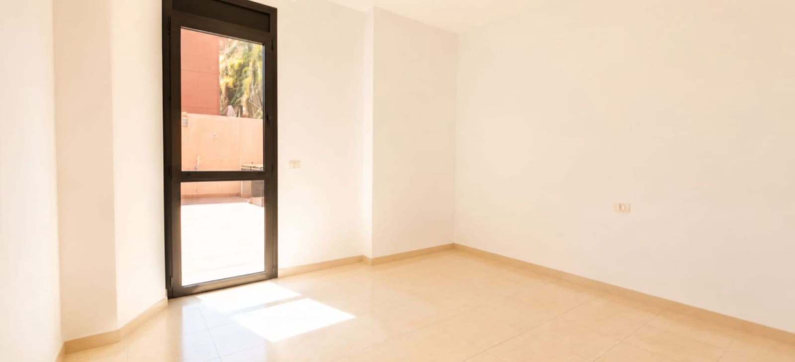 3 bedroom Flat for sale in El Rosario with garage - € 490,000 (Ref: 10108951)