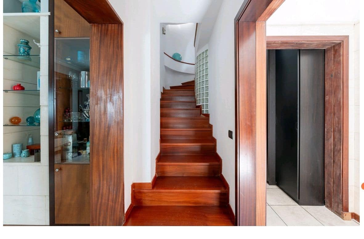 4 bedroom Villa for sale in Santa Cruz de Tenerife - € 475,000 (Ref: 10164226)
