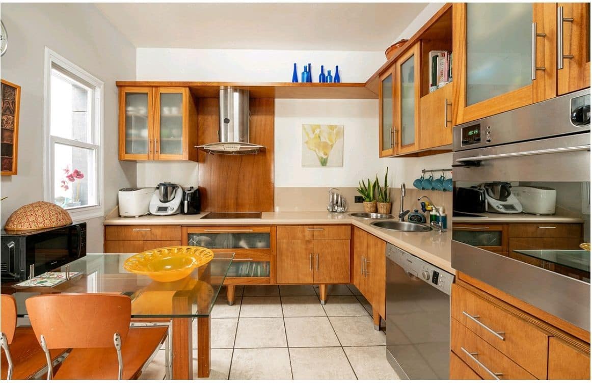 4 bedroom Villa for sale in Santa Cruz de Tenerife - € 475,000 (Ref: 10164226)