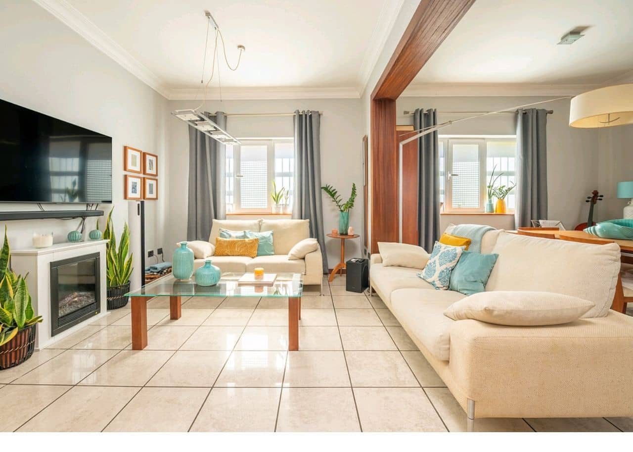 4 bedroom Villa for sale in Santa Cruz de Tenerife - € 475,000 (Ref: 10164226)