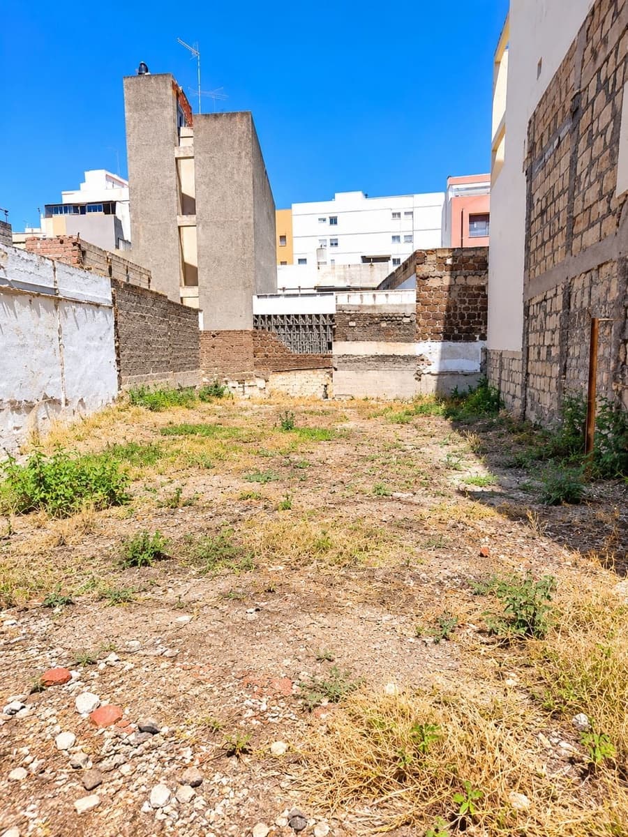 Building Plot for sale in Santa Cruz de Tenerife - € 850,000 (Ref: 10173318)