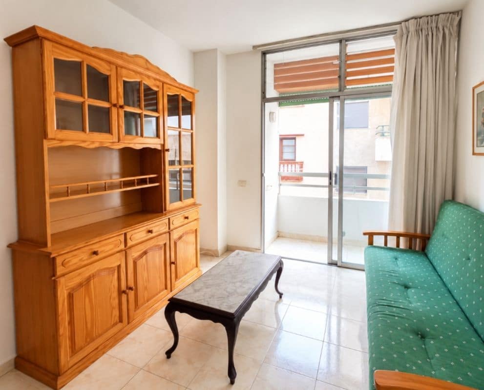 1 soveværelse Lejlighed til salg i Santa Cruz de Tenerife - € 200.000 (Ref: 10176850)